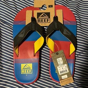 **NWT** Men’s Reef Sandals